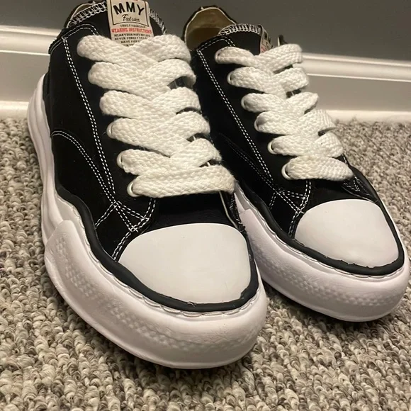 Maison Mihara Yasuhiro Low Peteresons